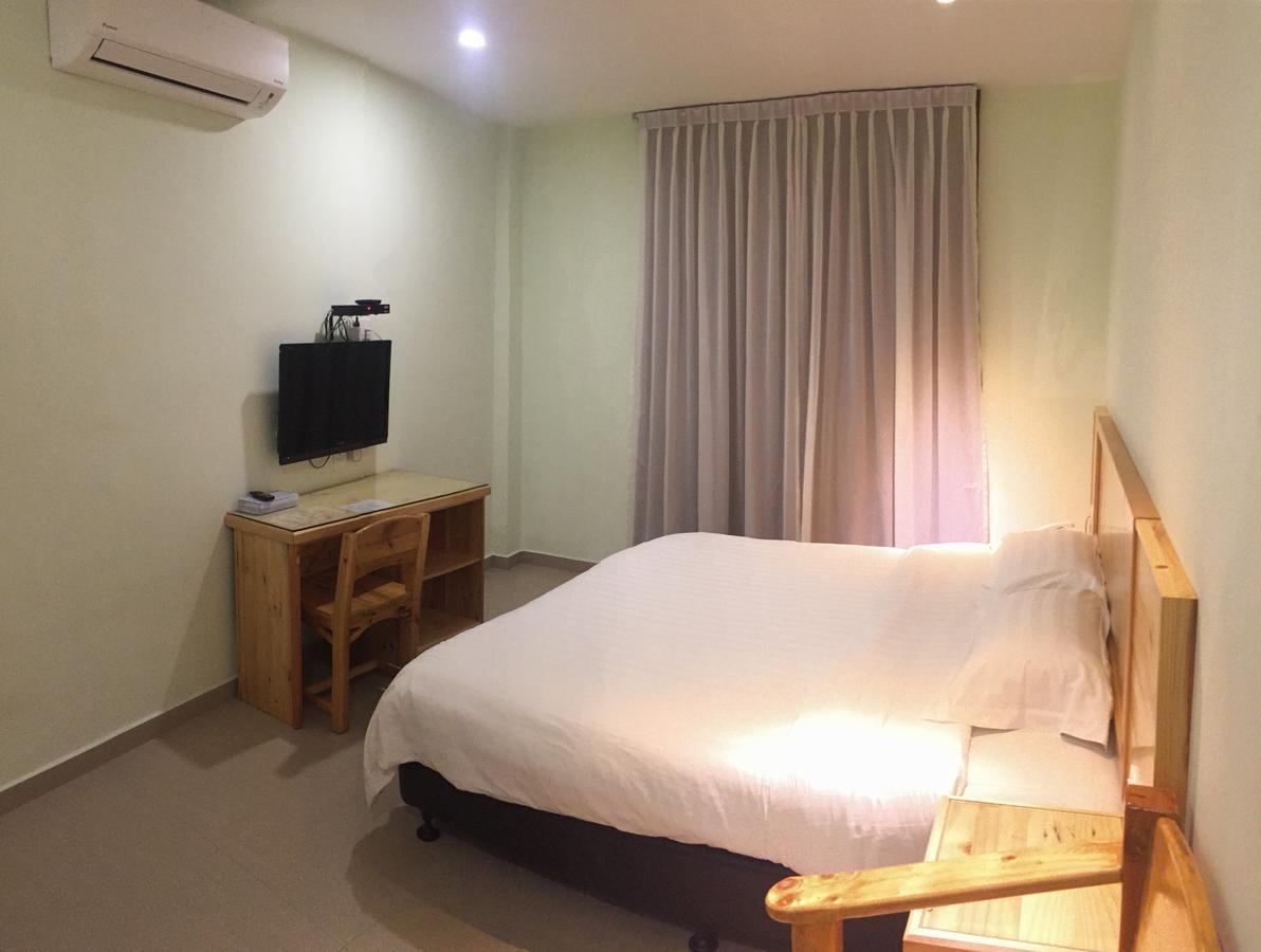 Semerah Garden Hotel Pontian Kecil Zewnętrze zdjęcie