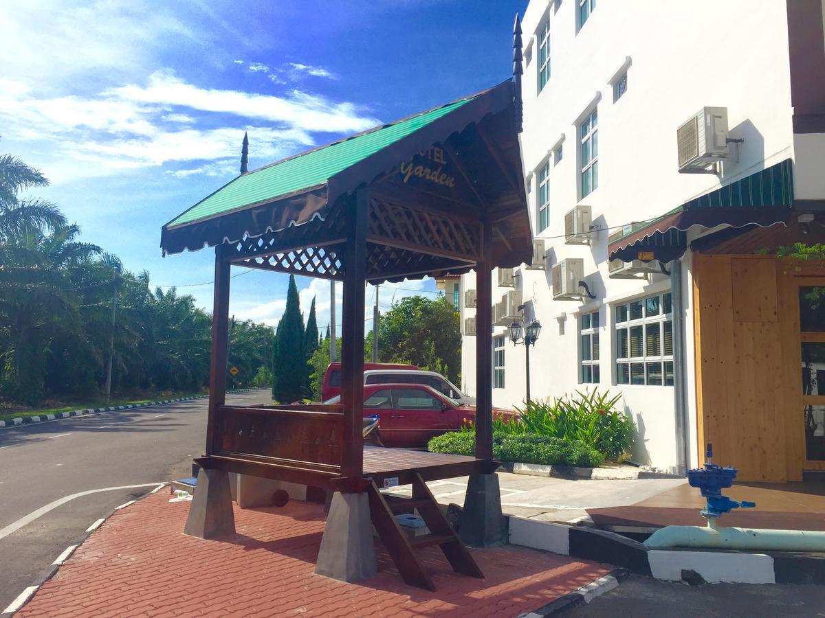 Semerah Garden Hotel Pontian Kecil Zewnętrze zdjęcie