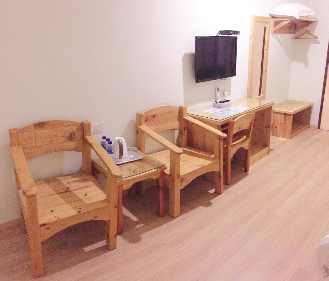 Semerah Garden Hotel Pontian Kecil Zewnętrze zdjęcie